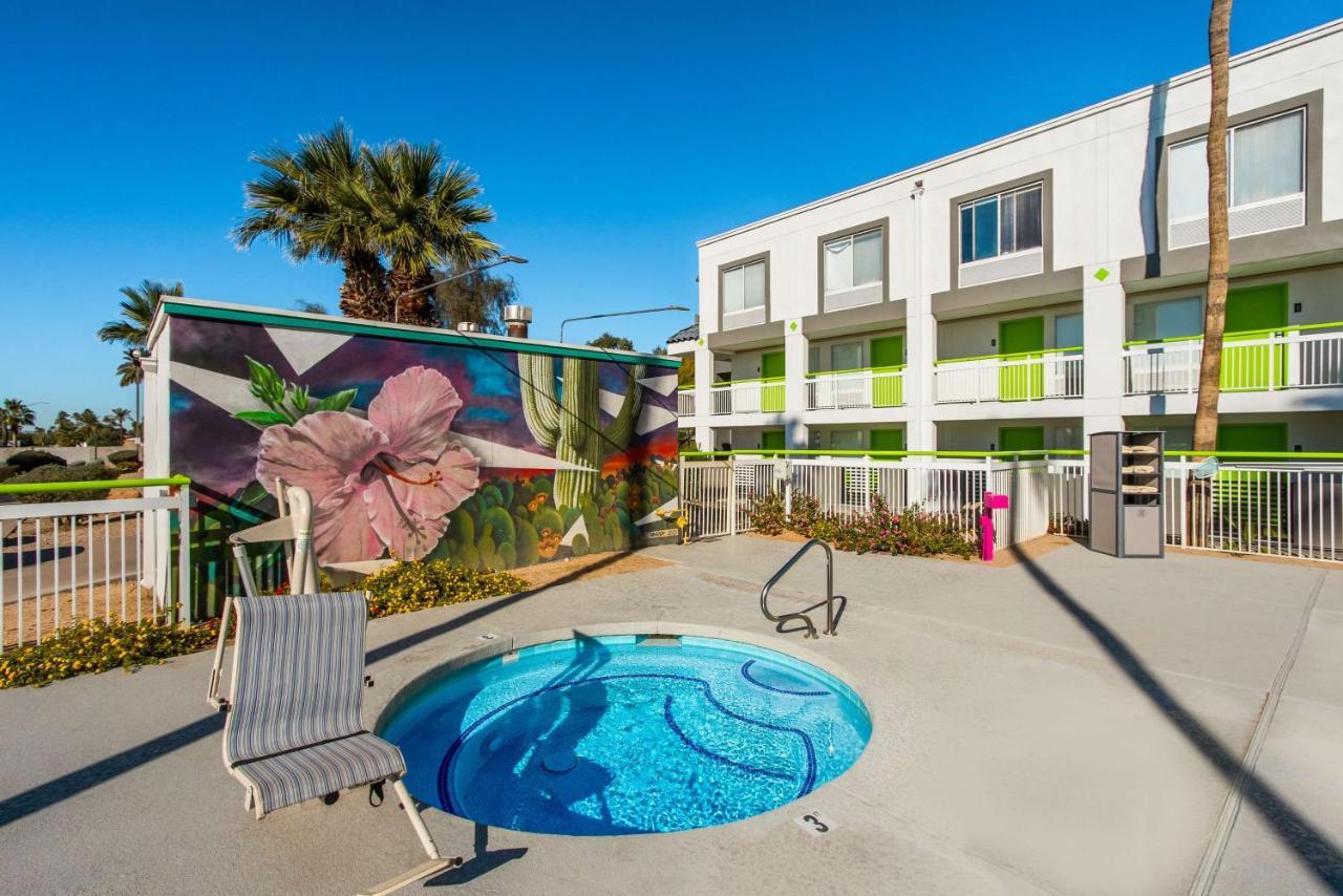 Revival Scottsdale Studios Экстерьер фото