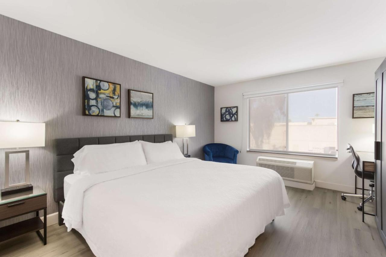 Revival Scottsdale Studios Экстерьер фото